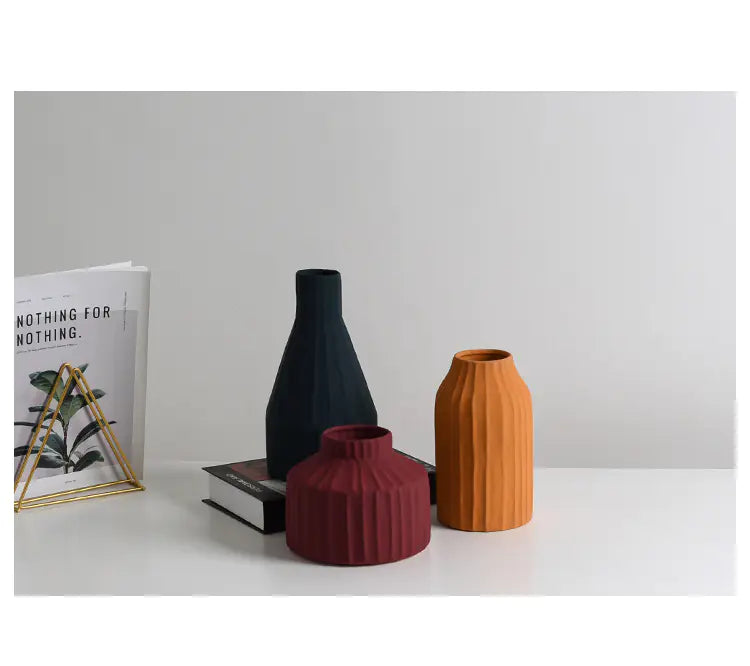 Modern Minimalist Ceramic Vase for Nordic Home Decor